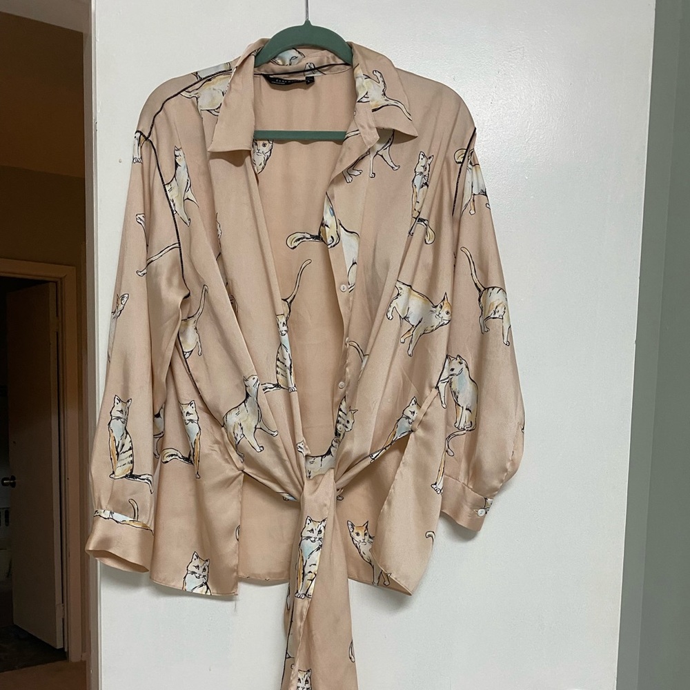 Zara Cat Print Tie-Front Sateen Blouse pale pink